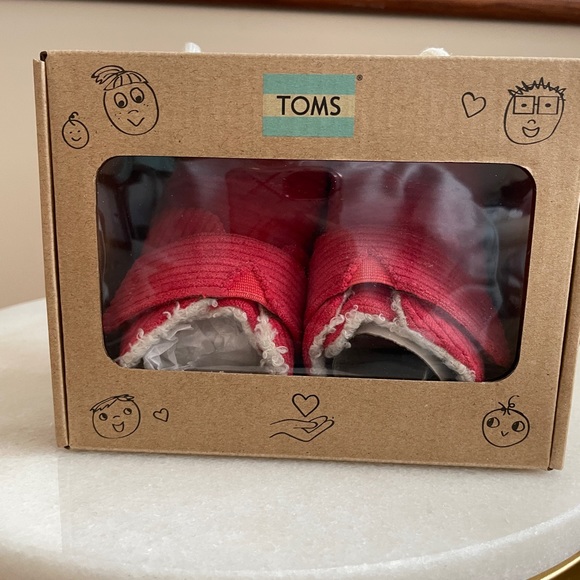 BRAND NEW Baby TOMS Size 4 Red Corduroy NWT! - Picture 2 of 9